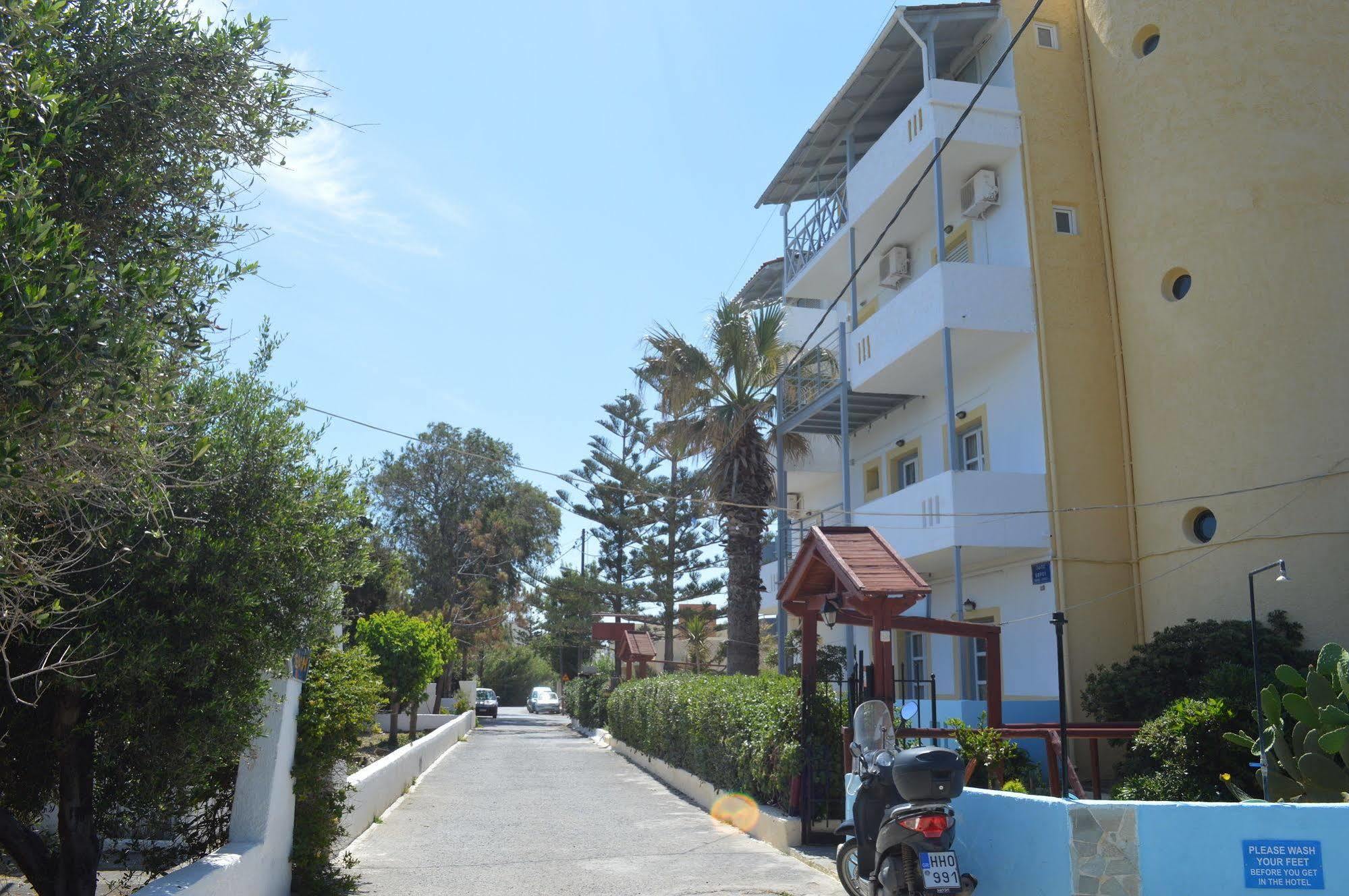 Park Aparthotel Heraklion  Exterior photo
